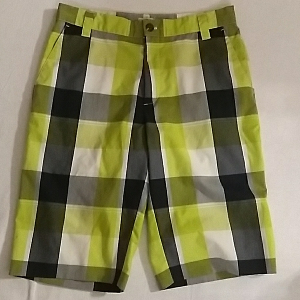 Adidas Bermuda Short Size 30 Mint Condition.